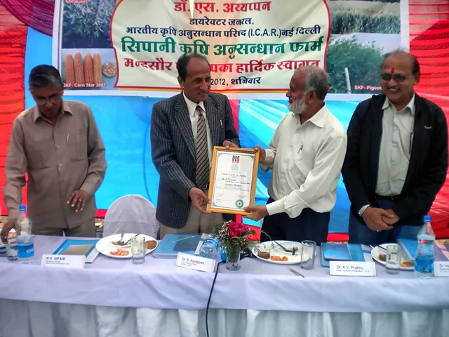 Welcoming Dr. S. Ayyappan, Director General of ICAR, to the farm